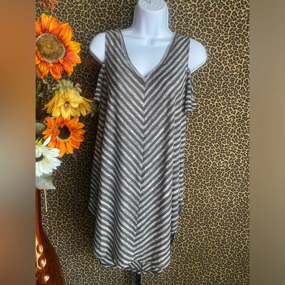 🌴3/$30🌴DOE & RAE Charcoal Striped Hi-Lo Cold Shoulder Bow Tie Dress NWT